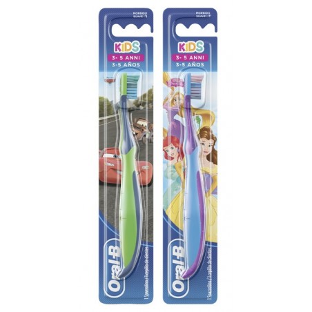 Procter & Gamble Oralb Spazzolino Manuale Cars&princess 3-5 Anni - Igiene orale bambini - 975435177 - Oral-B - € 2,39