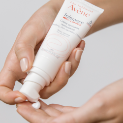 Avène Tolerance Control Crema Idratante Lenitiva Riequilibrante 40 Ml - Trattamenti idratanti e nutrienti - 981444476 - Avène...