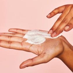 Goovi Scrub Viso Esfoliante Idratante 50 ml Goovi - 3
